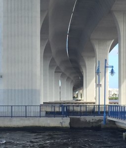 Roosevelt Bridge, Stuart